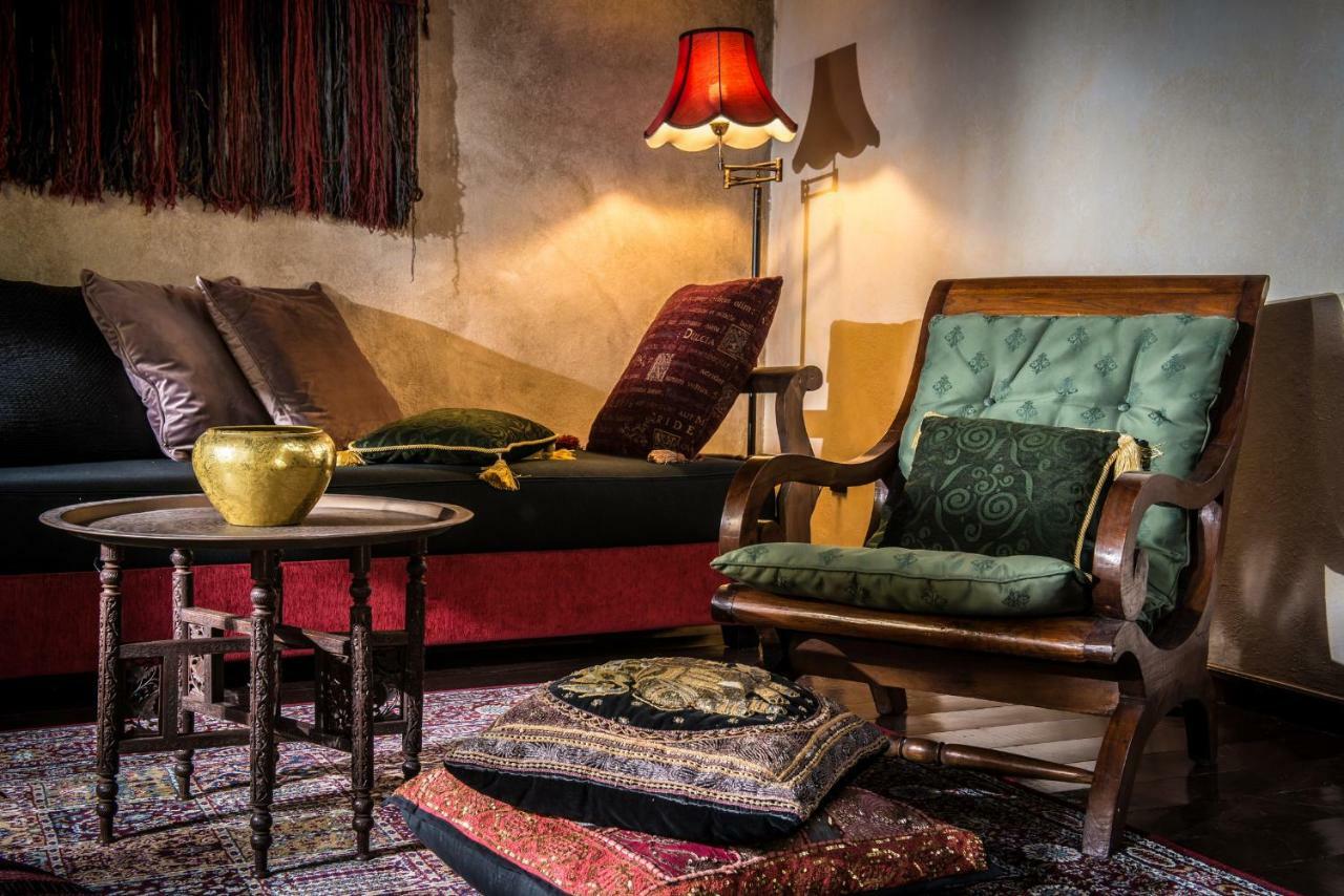 Lemuria Manor, Wine Dark Sea Semesterbostad